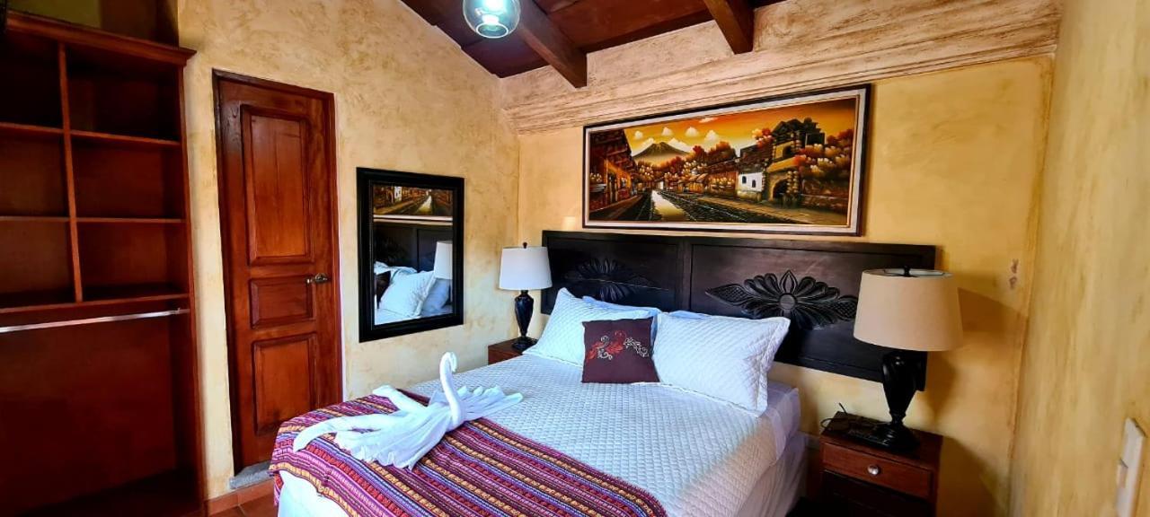 Hotel Casa Real Antigua Exterior photo